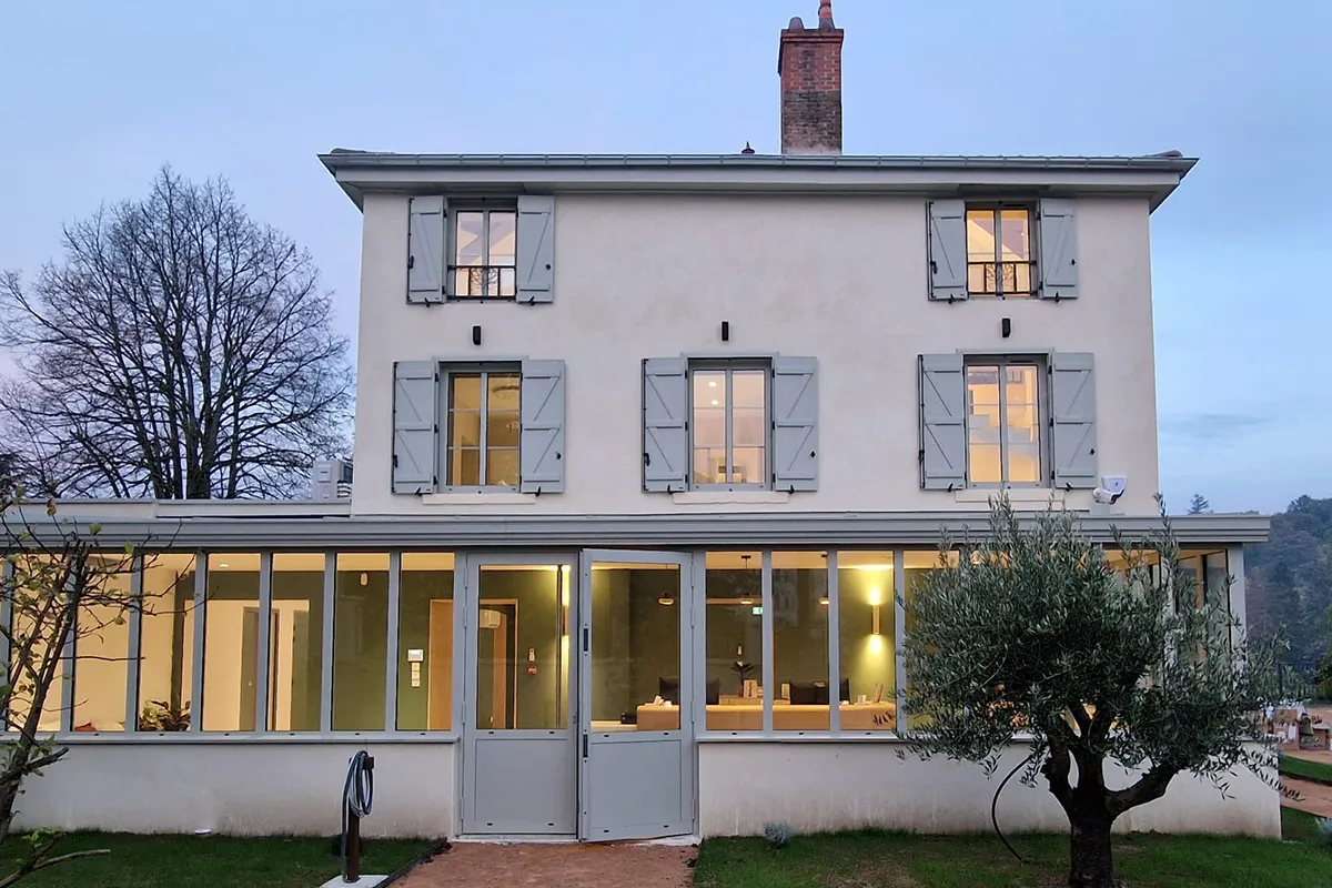 Prendre rendez-vous chez DermoSURG