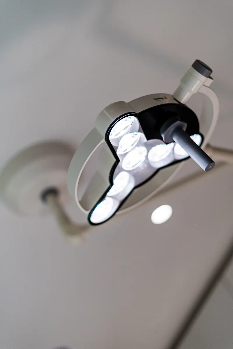 Lumi&egrave;re de travail - Villa des Monts d&rsquo;Or